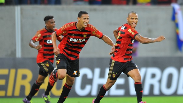 oswaldo patric sport x palmeiras (Foto: Aldo Carneiro / Pernambuco Press)