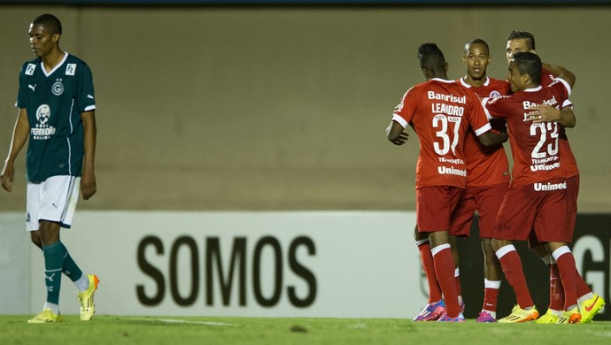 inter gol goias comemoracao (Foto: Alexandre Lops/Internacional)