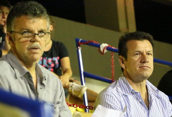 Gilmar Rinaldi e Dunga Brasil e China Sub-20 (Foto: Divulgação)