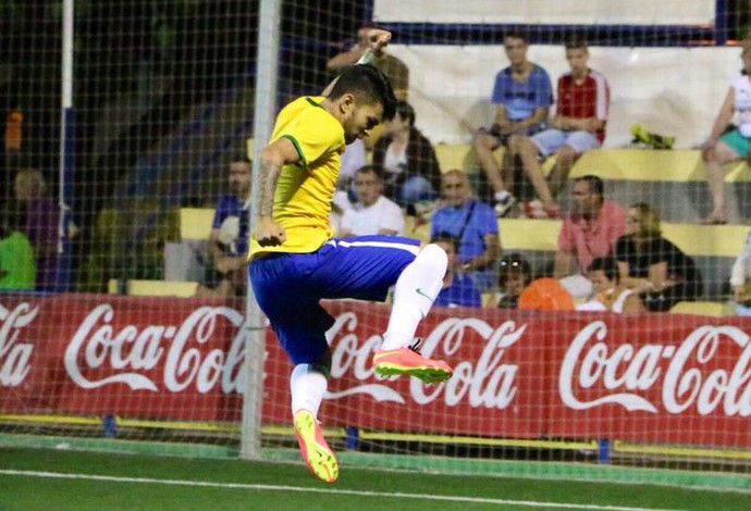 Gabriel Brasil e China Sub-20 (Foto: Divulgação)