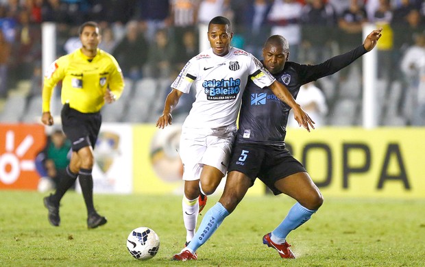 Robinho no jogo Santos x Londrina (Foto: Ricardo Saibun / Agência Estado)