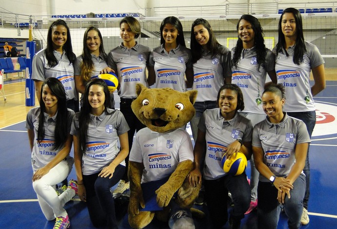 Minas apresenta equipe de vôlei para a disputa do Estadual e da Superliga (Foto: Marco Astoni)