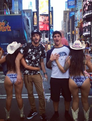 Gabriel Medina Times Square (Foto: Reprodução Instagram)