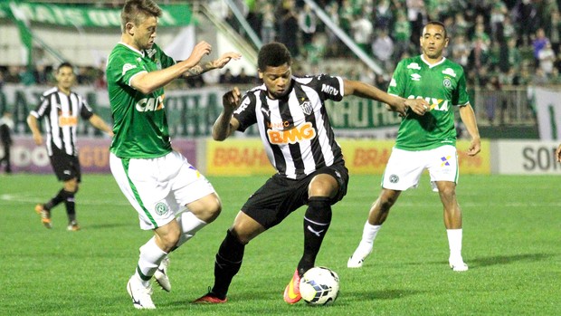 André Atlético-mg e Chapecoense (Foto: Jardel da Costa / Futura Press)