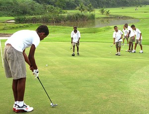 projeto social golfe Japeri (Foto: Débora Vives / Globoesporte.com)