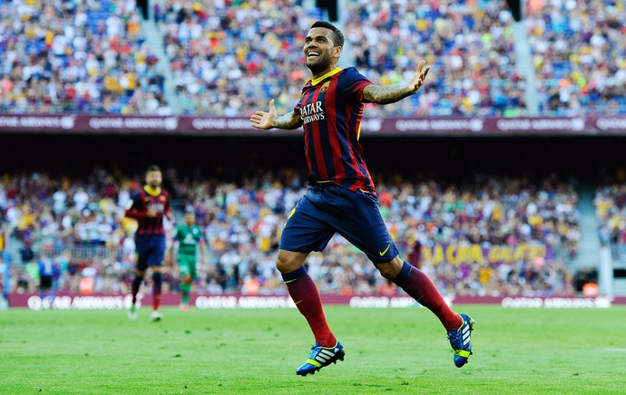 daniel alves barcelona gol levante (Foto: Agência Getty Images)