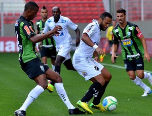 Lance da partida entre América-MG e ABC Série B (Foto: Bruno José / Agência Estado)