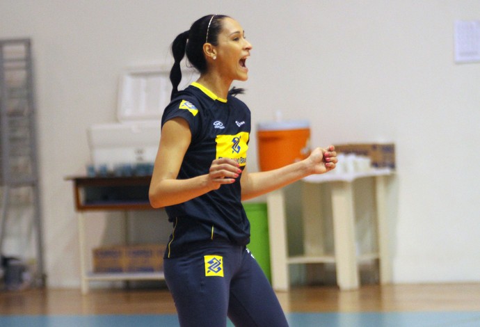 Treino Seleção Feminina de vôlei - jaqueline (Foto: Alexandre Arruda / CBV)