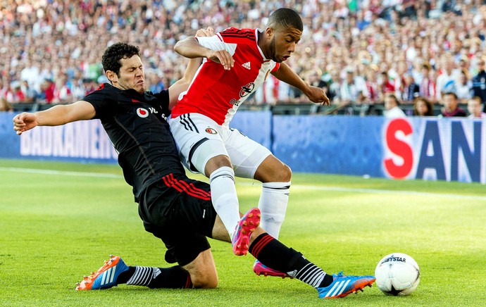 Tonny Vilhena Feyenoord Pedro Franco Besiktas (Foto: EFE)