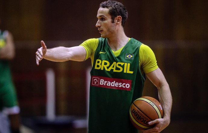 Marcelinho Huertas seleção brasileira basquete (Foto: Gaspar Nobrega/Inovafoto)