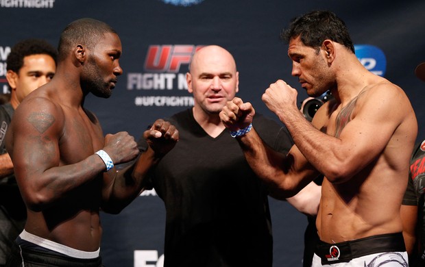 Anthony Johnson x Minotouro, pesagem UFC (Foto: Getty Images)