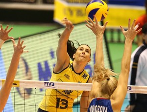 Sheilla, Brasil x Rússia, Copa dos Campeões (Foto: Divulgação / FIVB)