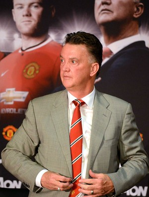 Louis van gaal manchester United apresentaçao  (Foto: Agência Reuters)