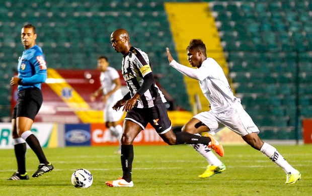 Kleber jogo Figueirense x Bragantino Copa do Brasil (Foto: Thiago Pedro / Futura Press)