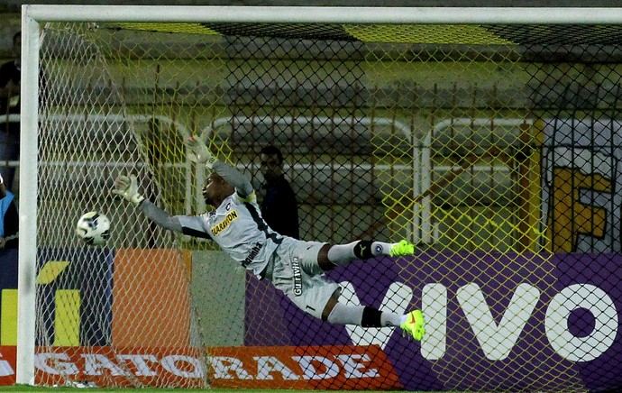 Jefferson botafogo Gil Coritiba (Foto: Vitor Silva / SSPress)