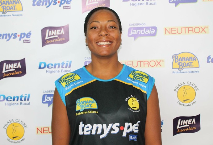 Daymi Ramirez, oposta cubana do Praia Clube na Superliga 2014/2015 (Foto: Divulgação/Praia Clube)