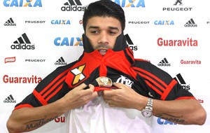 Eduardo da Silva Apresentação Flamengo (Foto: Gilvan de Souza / Flamengo)