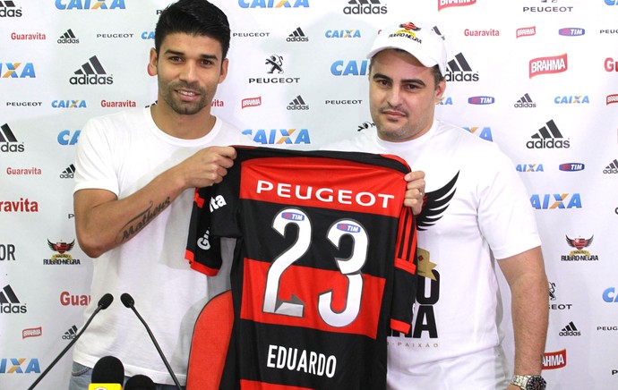 Eduardo da Silva Apresentação Flamengo (Foto: Gilvan de Souza / Flamengo)