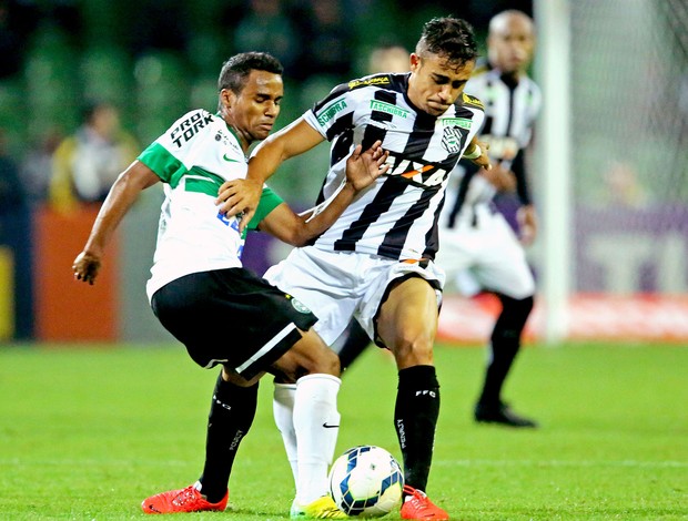 Guilherme Lazaroni jogo Coritiba x Figueirense (Foto: Getty Images)