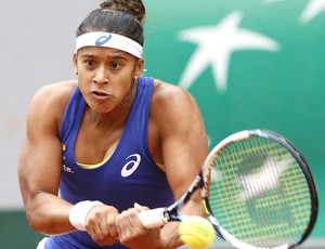 Teliana Pereira tênis em Roland Garros (Foto: EFE)