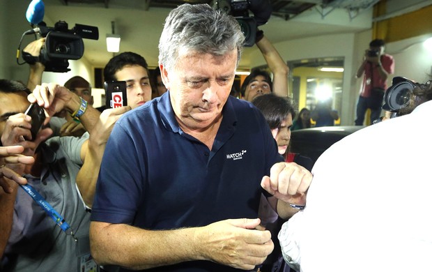 Ray Whelan na delegacia caso cambistas (Foto: Fábio Motta / Agência Estado)