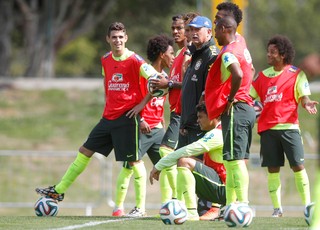 Felipão Scolari Treino Seleção Brasileira  (Foto: CBF)