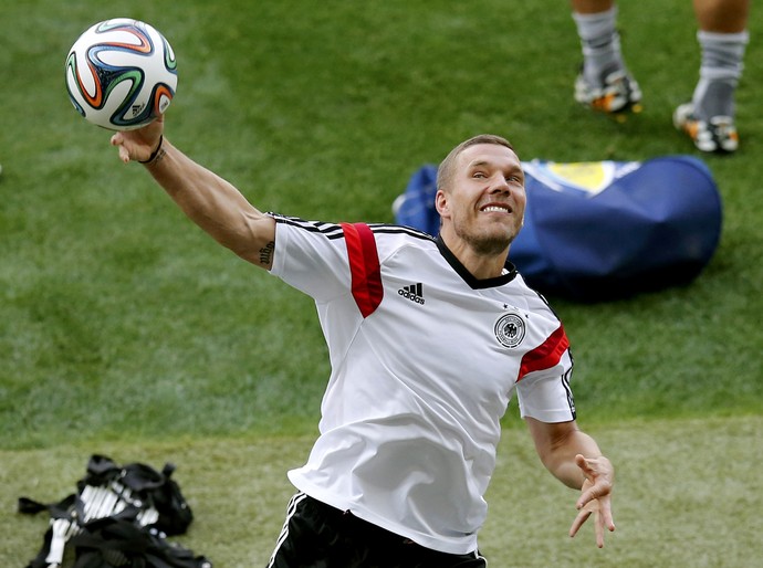 Lucas Podolski treino Alemanha Mineirão (Foto: Reuters)