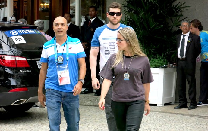 polícia deixa o Copacabana Palace hotel (Foto: Edgard Maciel de Sá)