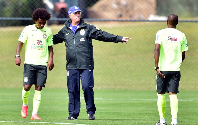 luiz felipe scolari felipão willian  seleção brasileira (Foto: Gaspar Nóbrega/VIPCOMM)