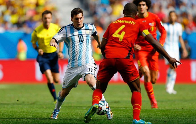 Messi Argentina Kompany Bélgica Mané Garrincha (Foto: Agência EFE)