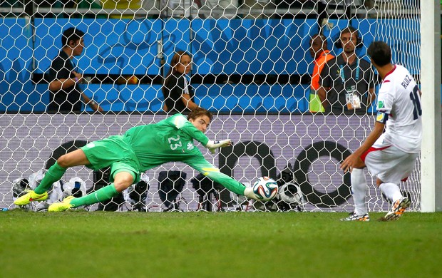  Tim Krul defesa pênalti Holanda x Costa Rica (Foto: Reuters)