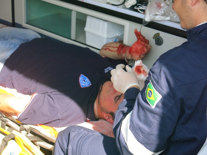 kevin borgat frances agredido maracana (Foto: Edgard Maciel de Sá)