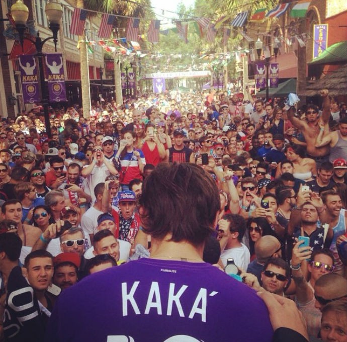 Kaká é recebido pelos fãs do Orlando City nos Estados Unidos (Foto: Reprodução/Instagram)