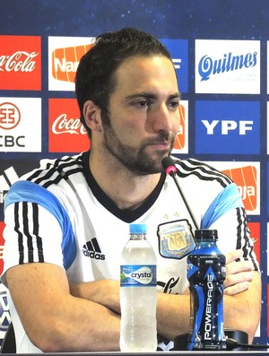 Higuain Coletiva Argentina (Foto: Cahê Mota)