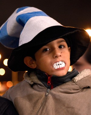 suarez aeroporto torcida (Foto: AP)