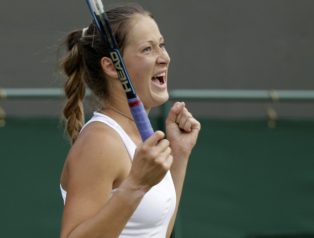 Bojana Jovanovski vence azarenka em wimbledon (Foto: Reuters)