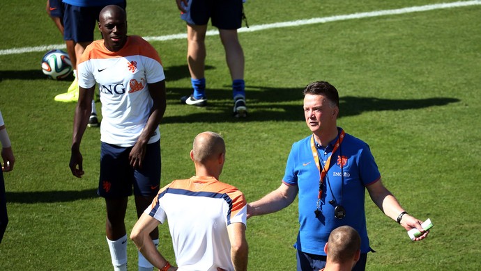 Van Gaal e Bruno Martins Indi (Foto: André Durão/GloboEsporte.com)