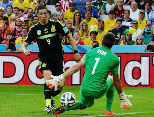 Fernando Torres gol Espanha x Austrália   (Foto: Reuters)