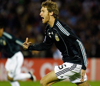 bolatti argentina 1 a -0 uruguai eliminatórias (Foto: agência Reuters)