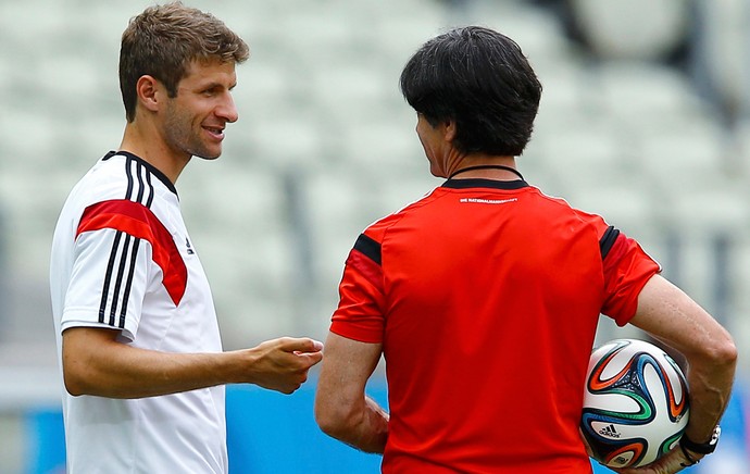 Muller e Low Treino Alemanha (Foto: Reuters)