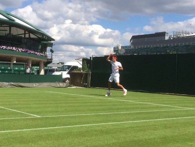 roger federer primeiro treino em wimbledon 2014 (Foto: Reprodução/Facebook)