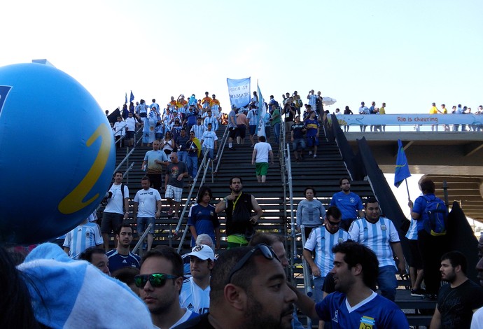 Torcida Maracanã Argentina x Bósnia (Foto: Felippe Costa)