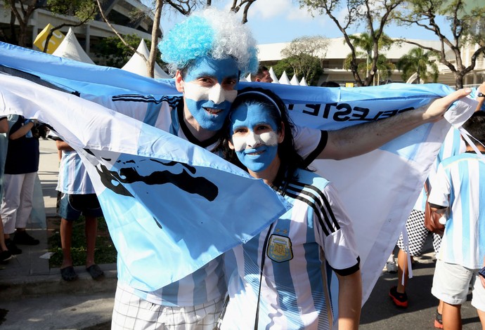 torcedores argentinos no maracanã - argentina x bósnia-herzegovina (Foto: André Durão)