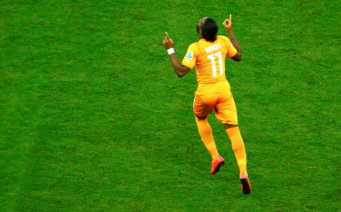 Drogba Costa do Marfim x Japão - Arena Pernambuco (Foto: Agência Reuters)