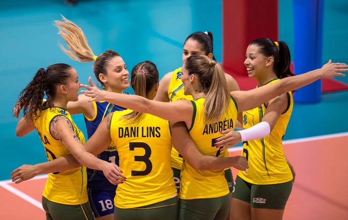 Brasil vôlei feminino (Foto: Lucas Vuitel)