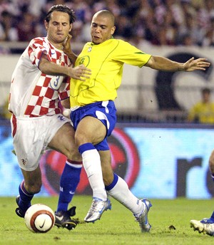 Ronaldo Brasil e Croácia 2005 (Foto: Agência Reuters)