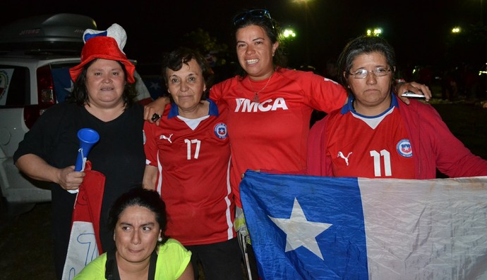 Partindo de Santiago, amigas chilenas cruzam Chile e Argentina para ver "La Roja" em Cuiabá (Foto: Amanda Kestelman)