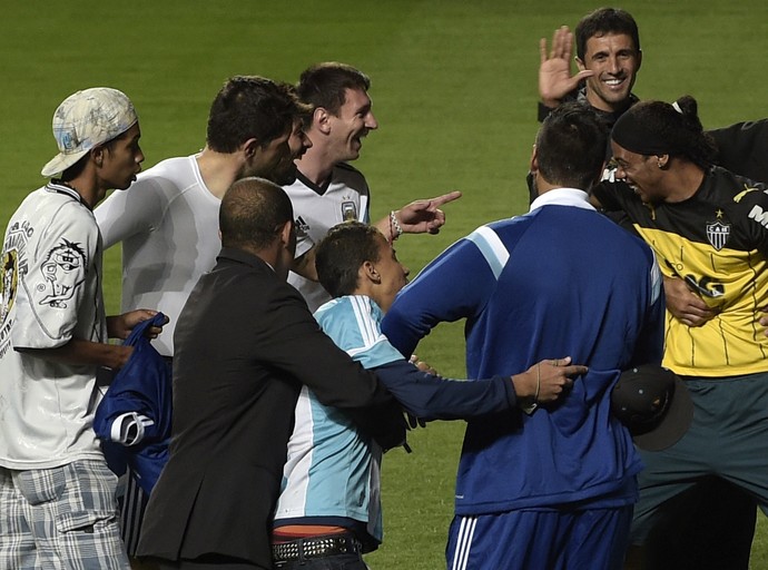 Messi treino Argentina, sosia Ronaldinho (Foto: AFP)