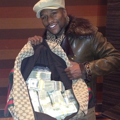 Floyd Mayweather dinheiro (Foto: Reprodução/Facebook)