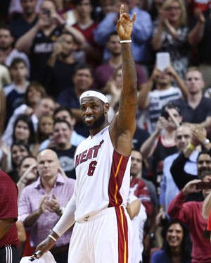 Basquete NBA - Miami Heat x Charlotte Bobcats, LeBron James (Foto: AP)